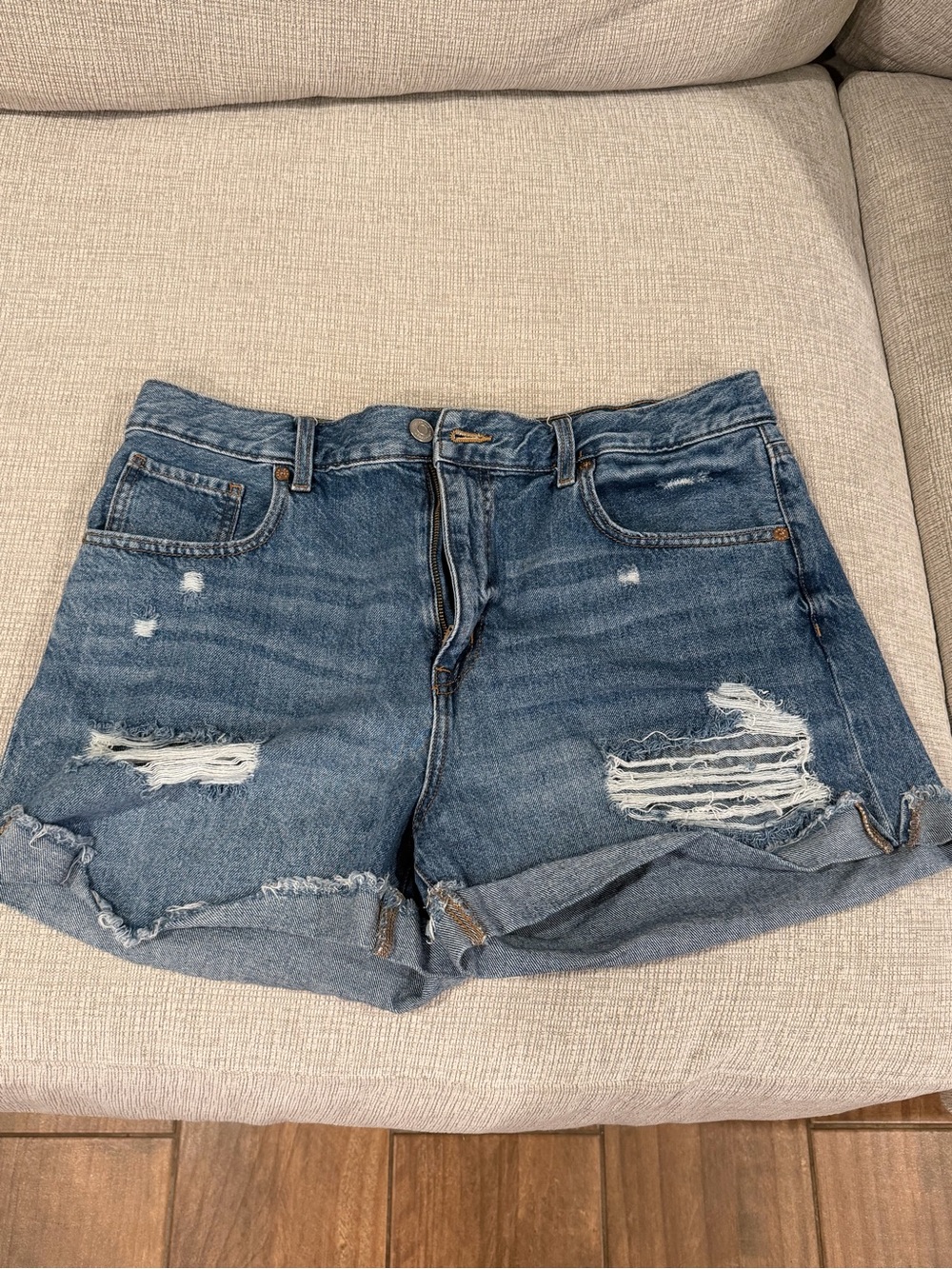 Aeropostale Distressed Denim Jean Shorts in Blue